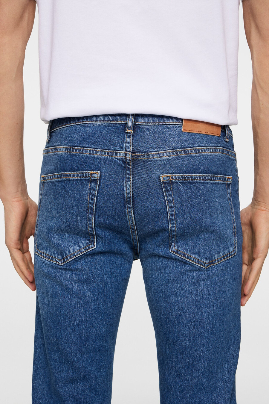 jax mellantvättade slim jeans