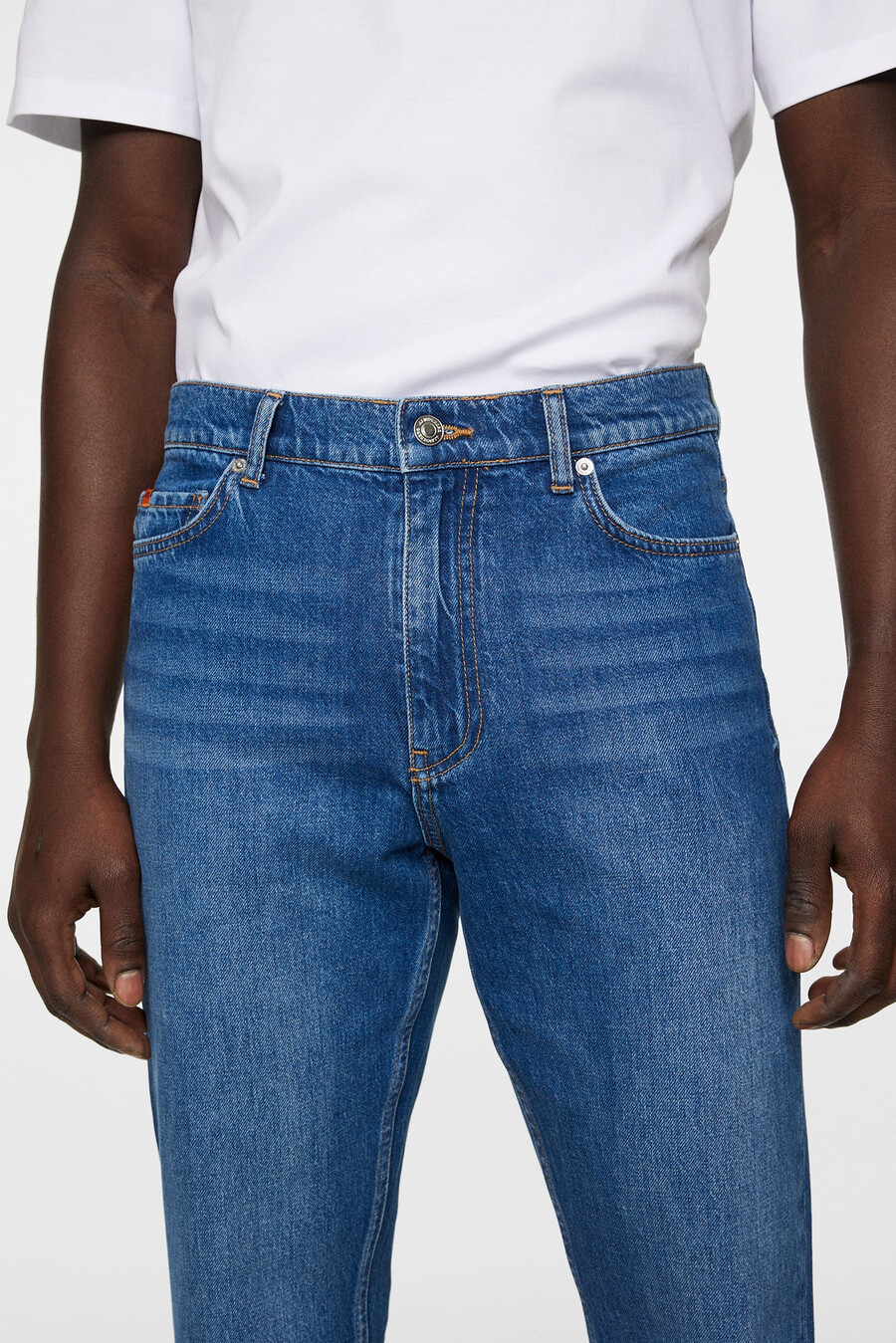 cody mellantvättade reg jeans