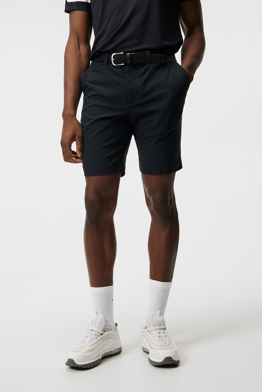 ventilerande tighta golfshorts