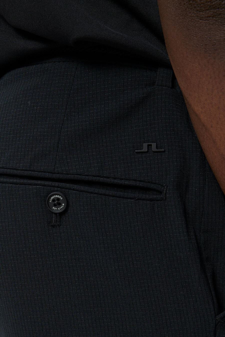 ventilerande tighta golfshorts
