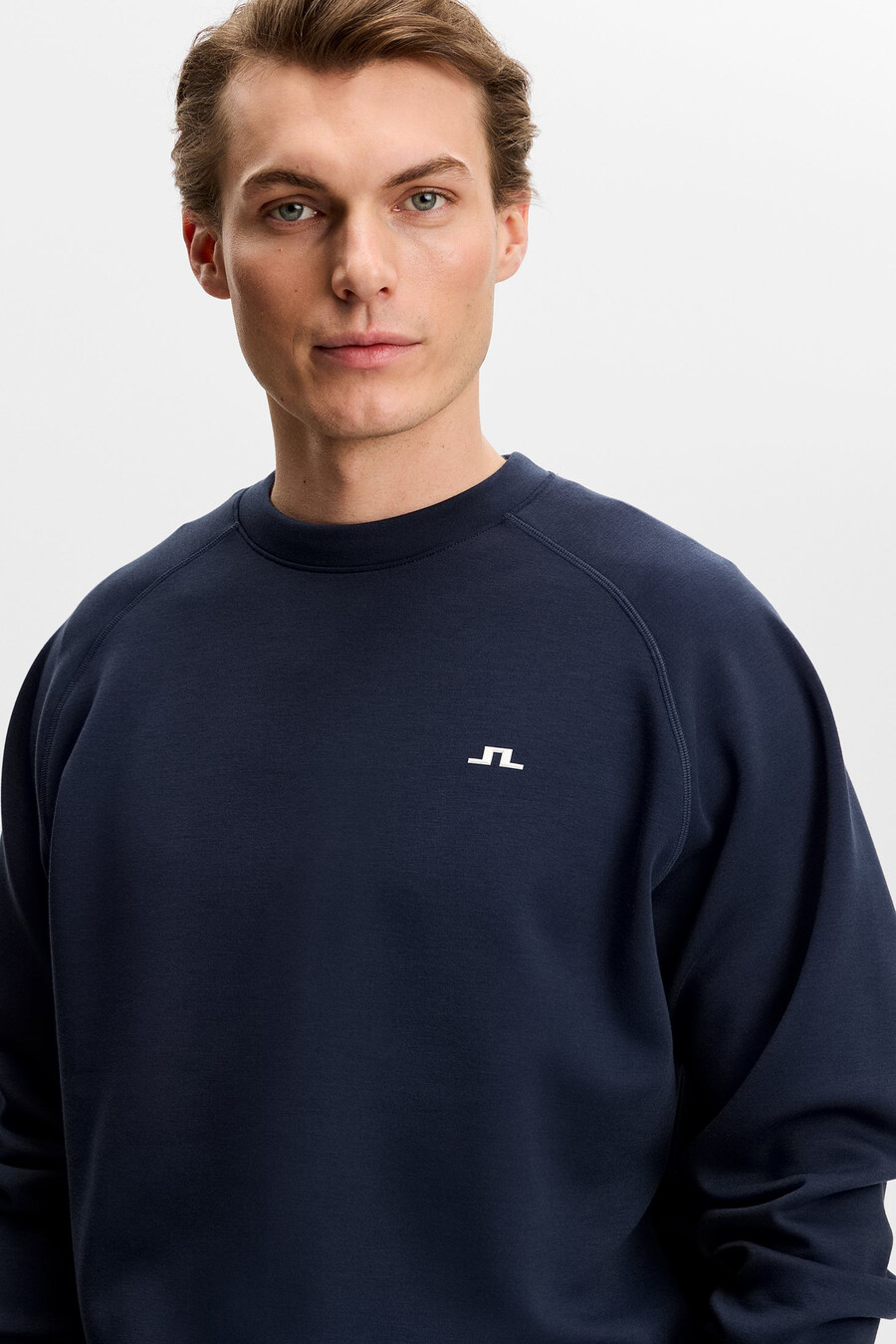 finn rund halsringning